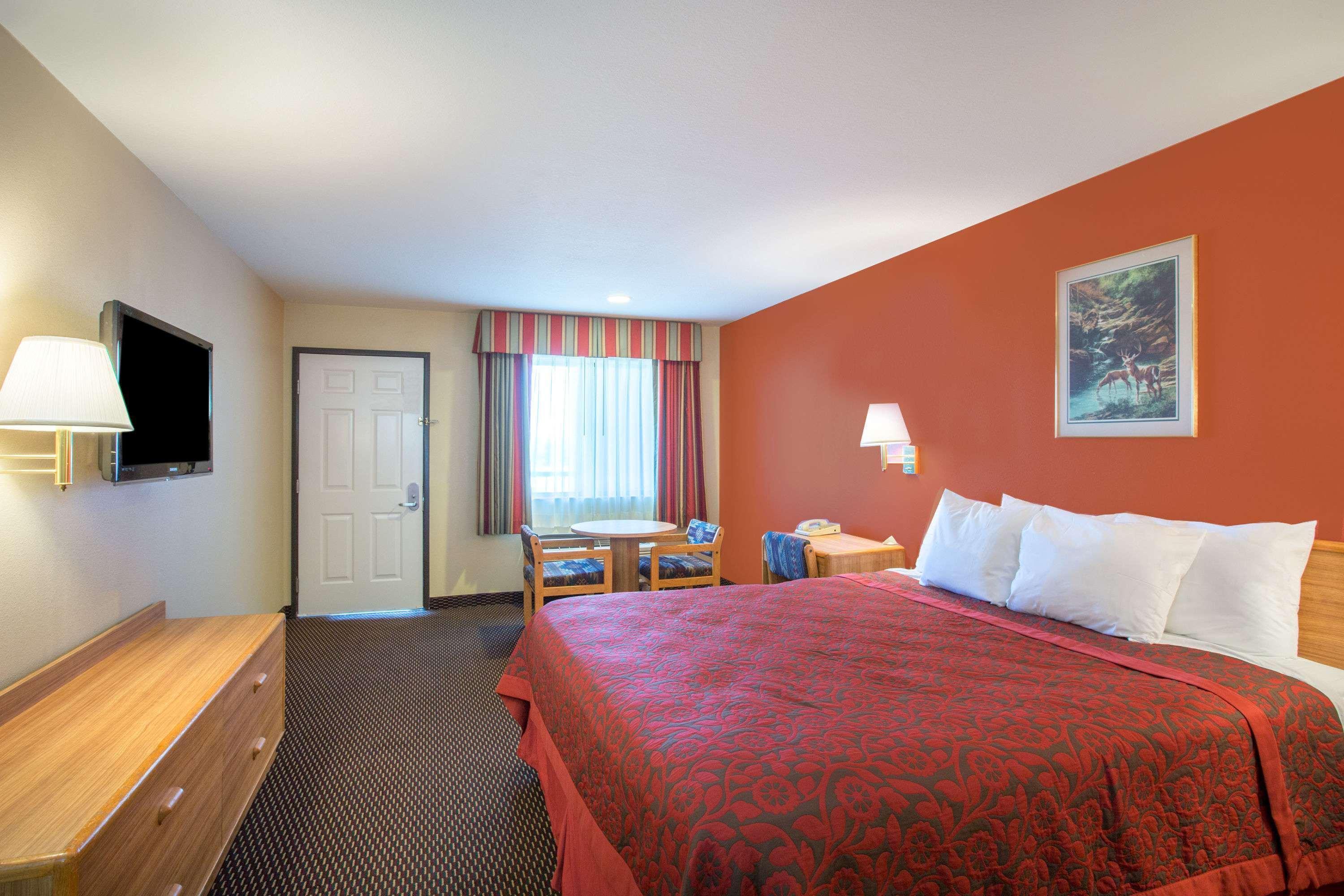 Days Inn By Wyndham Tucson Airport Bagian luar foto