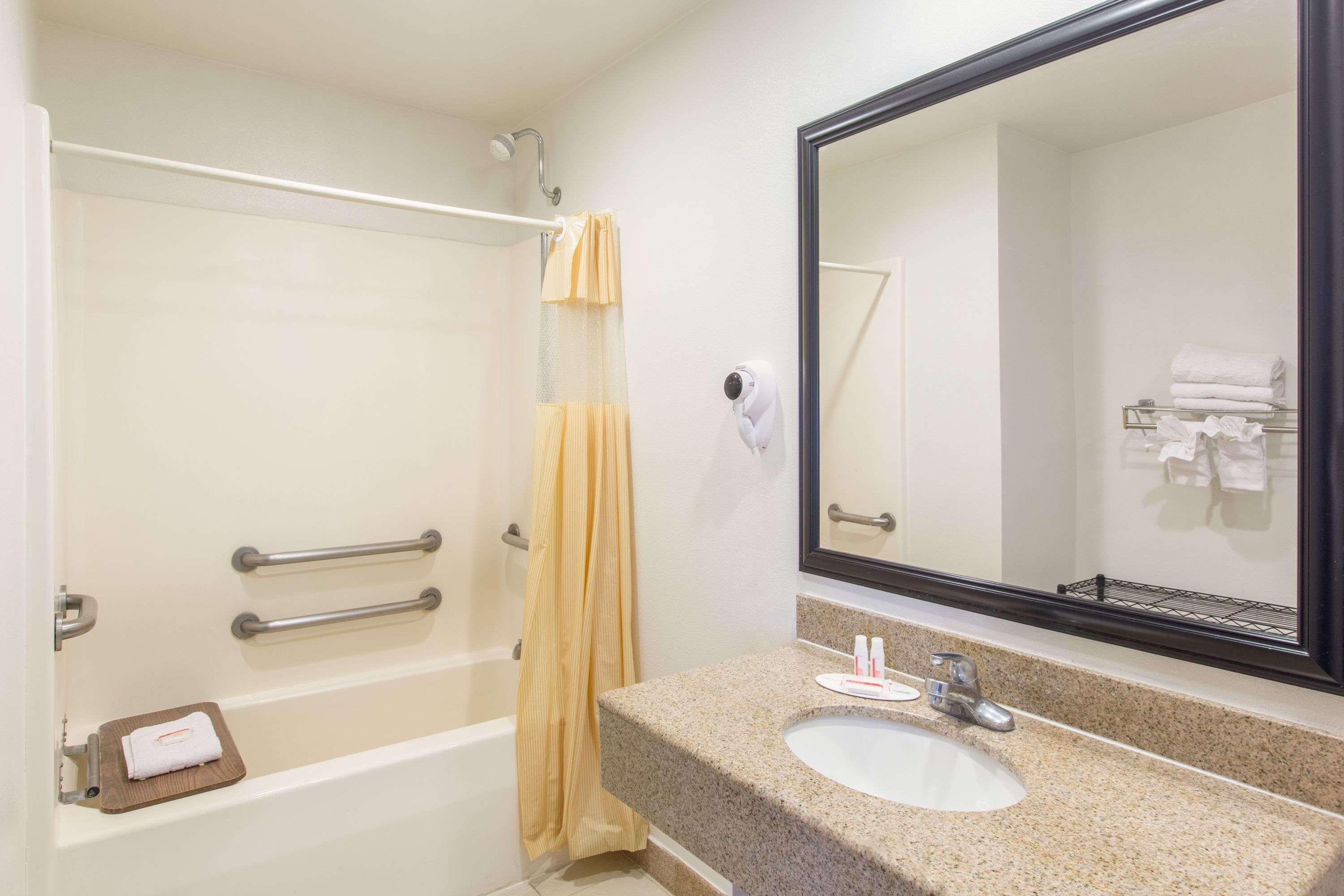 Days Inn By Wyndham Tucson Airport Bagian luar foto